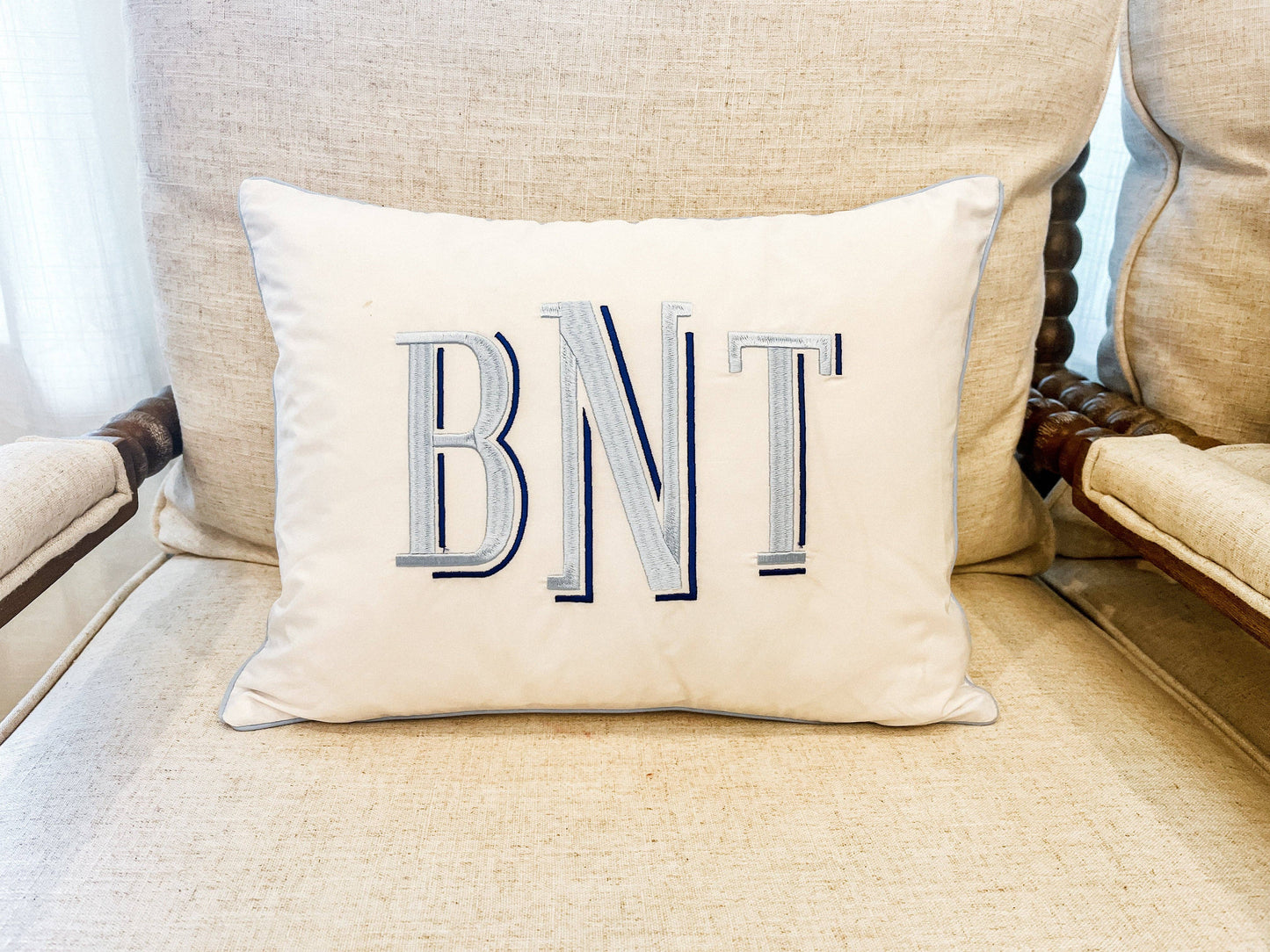 Personalized Pillow (Piping Edge)