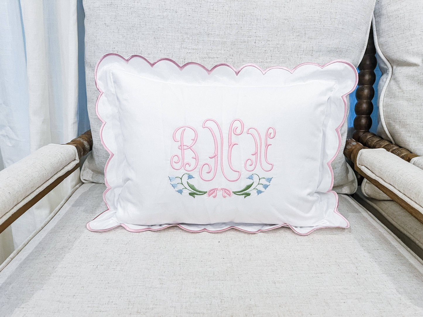 Personalized Pillow (Scalloped Edge)